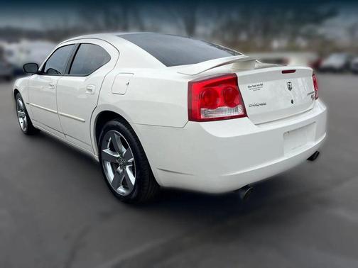White 2009 Dodge Charger R/T