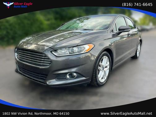 Gray 2016 Ford Fusion SE