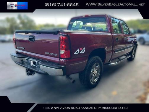 Red 2005 Chevrolet Silverado 1500 LS Crew Cab
