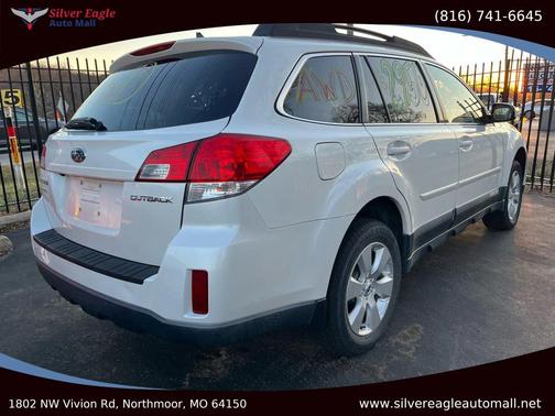 White 2012 Subaru Outback 2.5i Limited