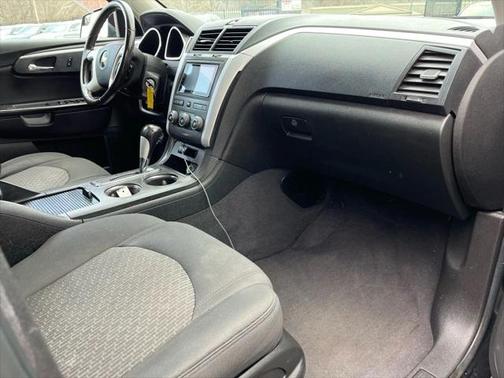 2011 Chevrolet Traverse LT