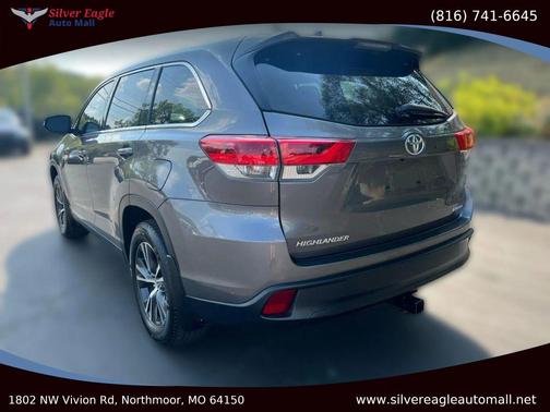 Gray 2019 Toyota Highlander LE Plus