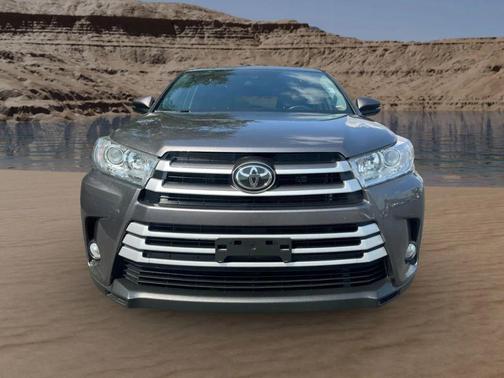 2019 Toyota Highlander LE Plus