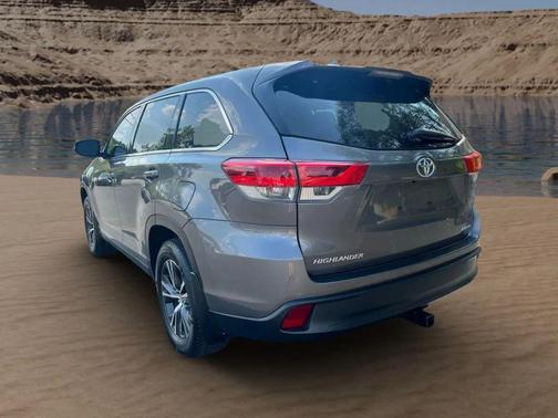 2019 Toyota Highlander LE Plus