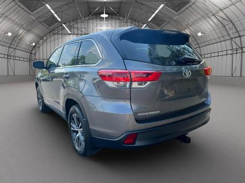 2019 Toyota Highlander LE Plus