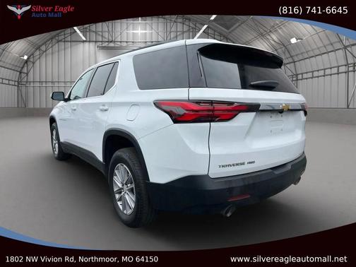 2022 Chevrolet Traverse LT Cloth