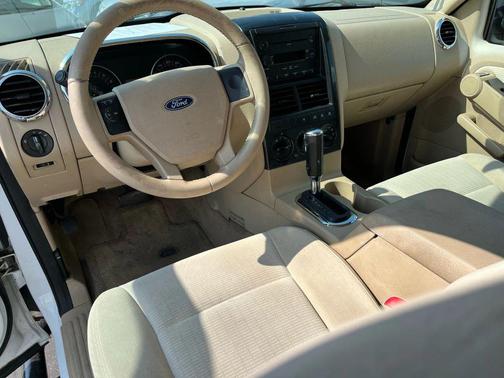 2006 Ford Explorer XLT