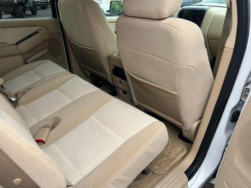 2006 Ford Explorer XLT