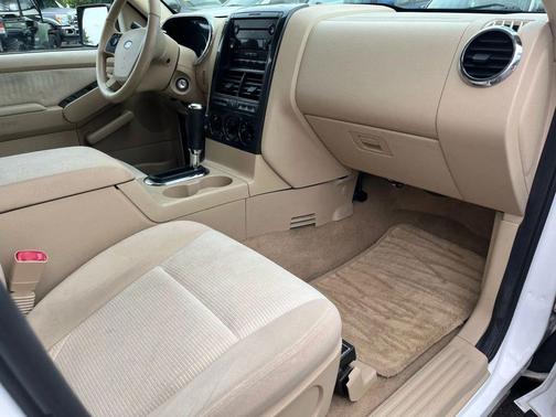 2006 Ford Explorer XLT