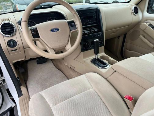 2006 Ford Explorer XLT