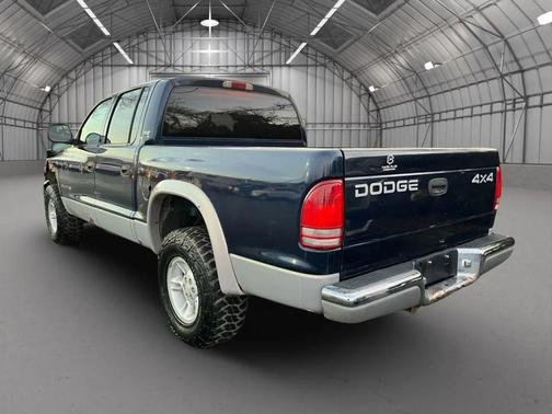 2000 Dodge Dakota Base