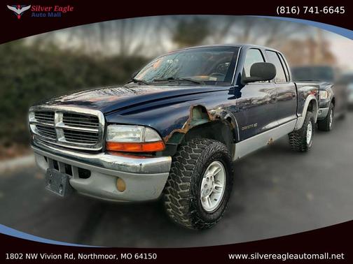 2000 Dodge Dakota Base