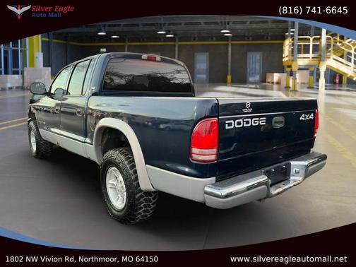 2000 Dodge Dakota Base