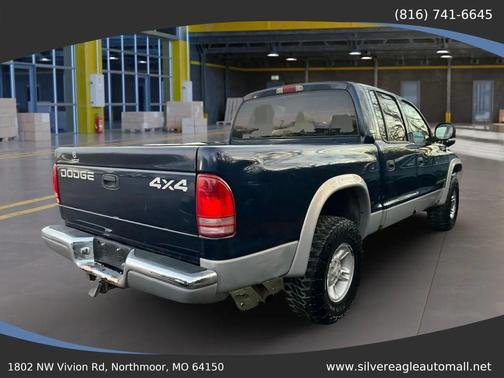 2000 Dodge Dakota Base