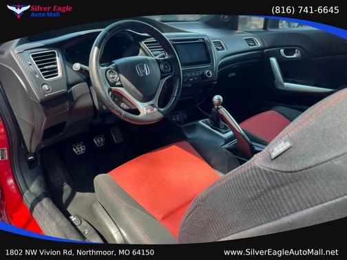 Red 2015 Honda Civic Si