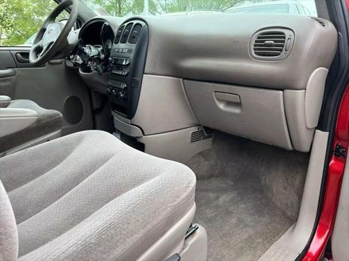 2003 Dodge Caravan SE