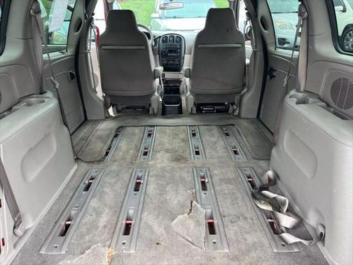 2003 Dodge Caravan SE