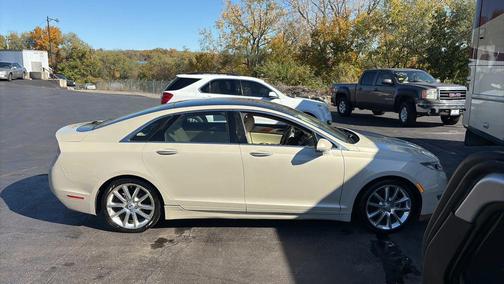 2015 Lincoln MKZ Hybrid Base