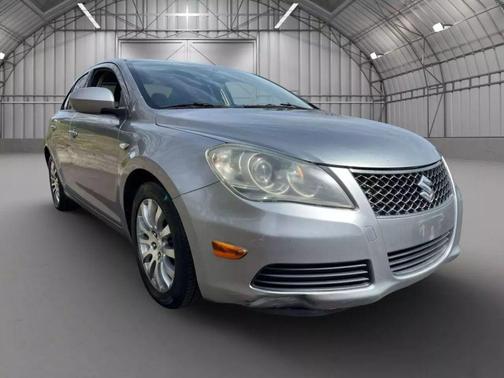 2010 Suzuki Kizashi SE