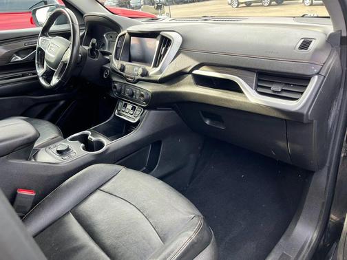 BLACK 2021 GMC Terrain SLT