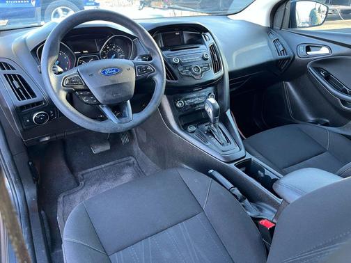 GRAY 2016 Ford Focus SE