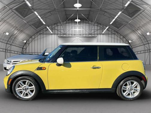 2011 MINI Cooper Base