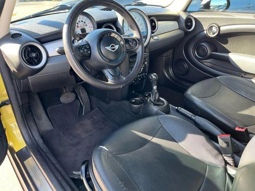 2011 MINI Cooper Base