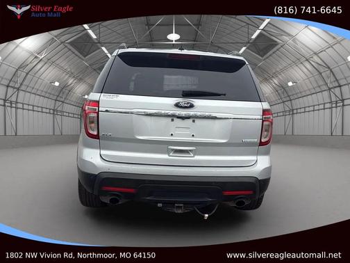 Silver 2015 Ford Explorer XLT