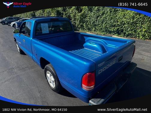 Blue 2000 Dodge Dakota Base