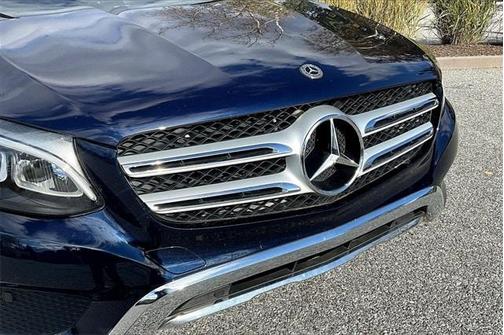 2018 Mercedes-Benz GLC 300 Base 4MATIC