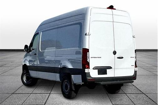 2026 Mercedes-Benz Sprinter 2500 ROOF 144IN WB