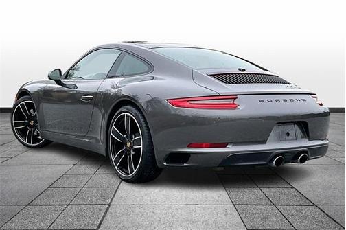 2017 Porsche 911 Carrera 4