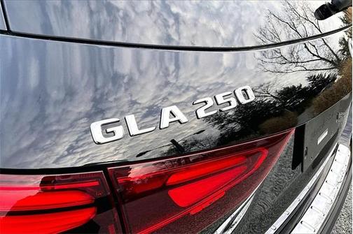 2025 Mercedes-Benz GLA 250 Base 4MATIC