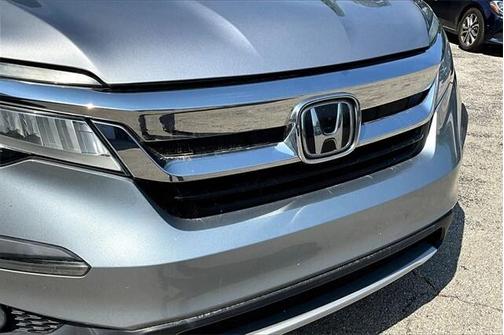 2019 Honda Pilot Touring 8-Passenger