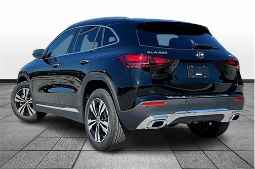 2026 Mercedes-Benz GLA 250 Base 4MATIC