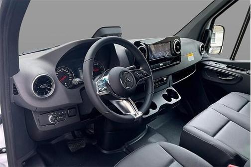 2025 Mercedes-Benz Sprinter 2500 High Roof