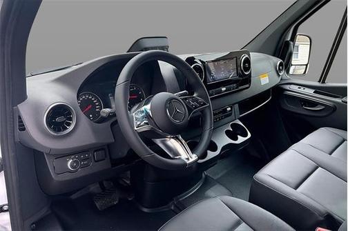 2025 Mercedes-Benz Sprinter 2500 High Roof