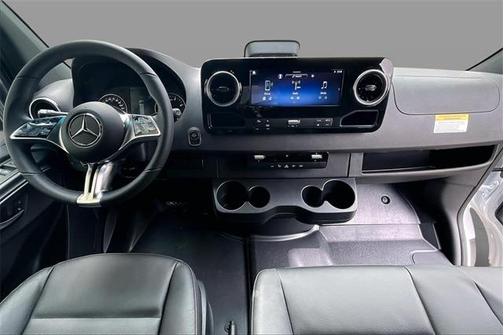 2025 Mercedes-Benz Sprinter 2500 High Roof