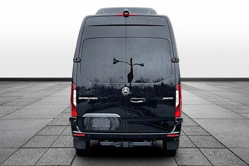 2025 Mercedes-Benz Sprinter 2500 144 WB Standard Roof Passenger