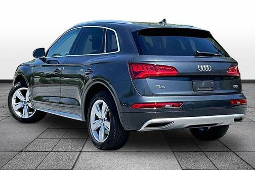 Manhattan Gray Metallic 2018 Audi Q5 2.0T Tech Premium