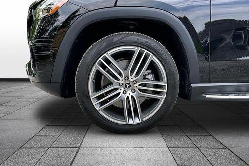 Obsidian Black Metallic 2024 Mercedes-Benz GLS 450 4MATIC