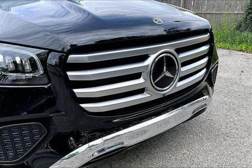 Obsidian Black Metallic 2024 Mercedes-Benz GLS 450 4MATIC