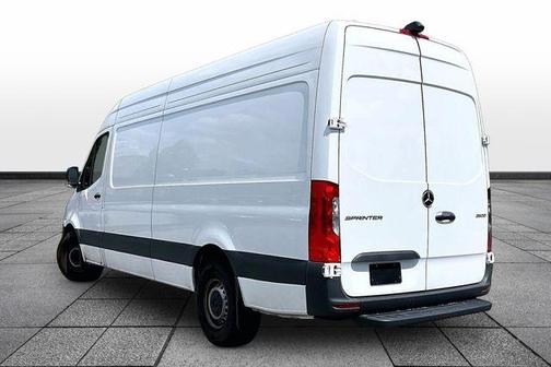 Arctic White 2025 Mercedes-Benz Sprinter 2500 170 WB