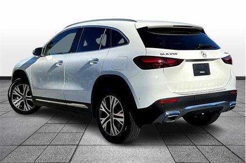 2025 Mercedes-Benz GLA 250 Base 4MATIC