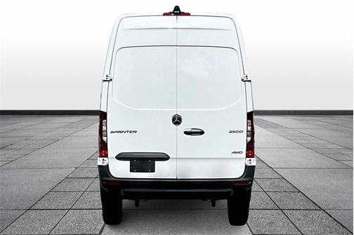 2025 Mercedes-Benz Sprinter 2500 Standard Roof
