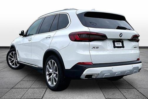 Alpine White 2023 BMW X5 xDrive40i