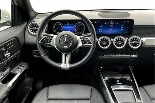 2025 Mercedes-Benz GLB 250 Base 4MATIC
