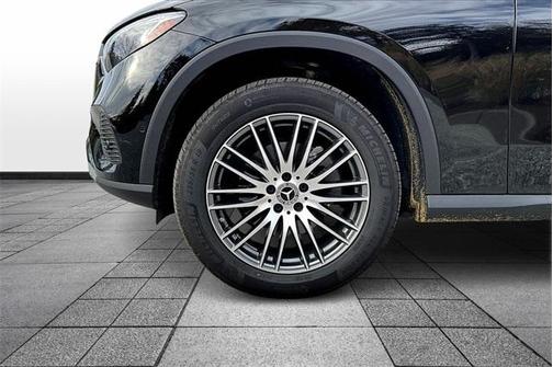 2025 Mercedes-Benz GLC 300 Base 4MATIC
