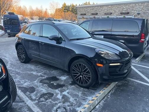 2022 Porsche Macan 