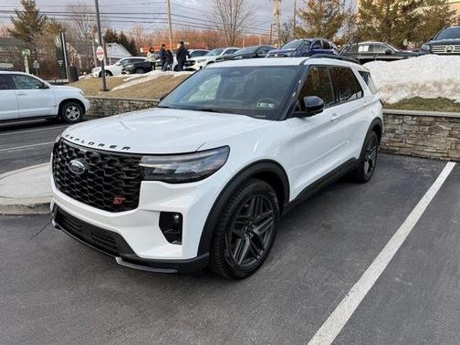 2025 Ford Explorer ST